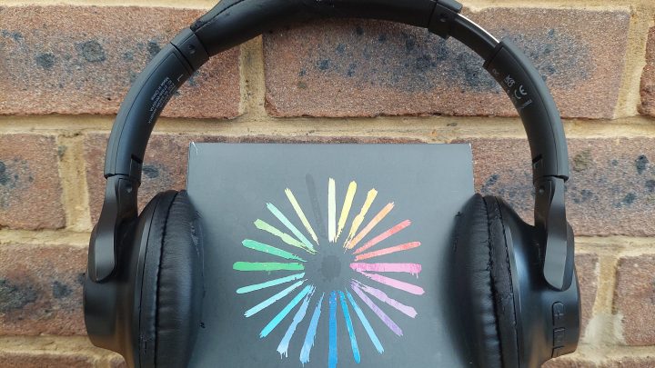 Odkrywanie tajemnicy na godzinę przed zapadnięciem zmroku